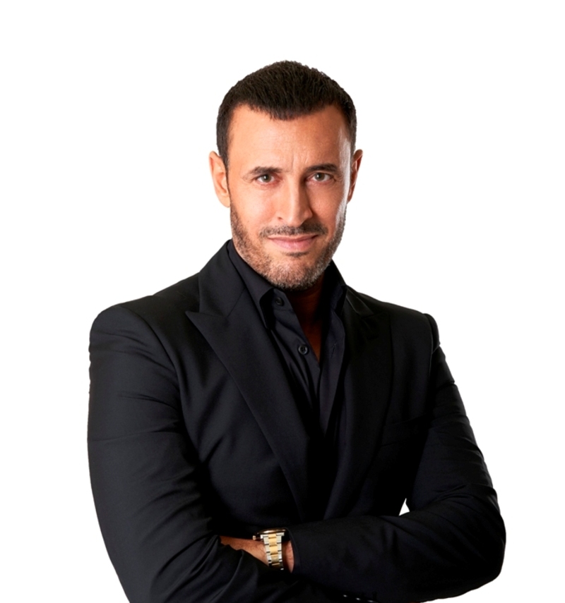 فيديو: كاظم الساهر ينشد الأمل على مسرح المنتدى الإعلامي في دبي